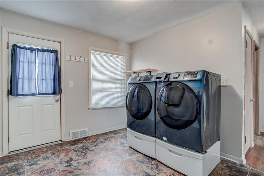 6601 Craig Street — photo 8