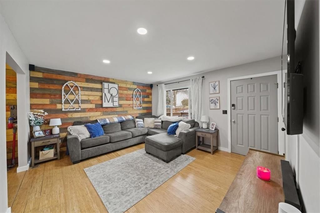 7924 N Main Street — photo 12