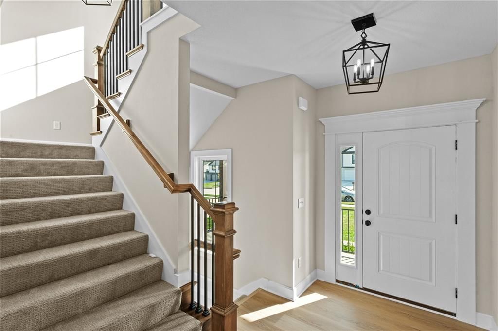 2500 Windmill Drive — photo 4