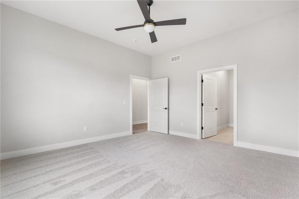 1128 SW Whitby Drive — photo 8