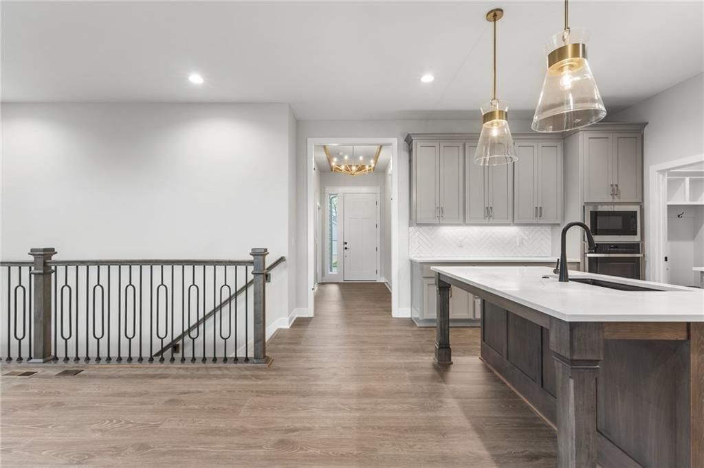 1128 SW Whitby Drive — photo 11