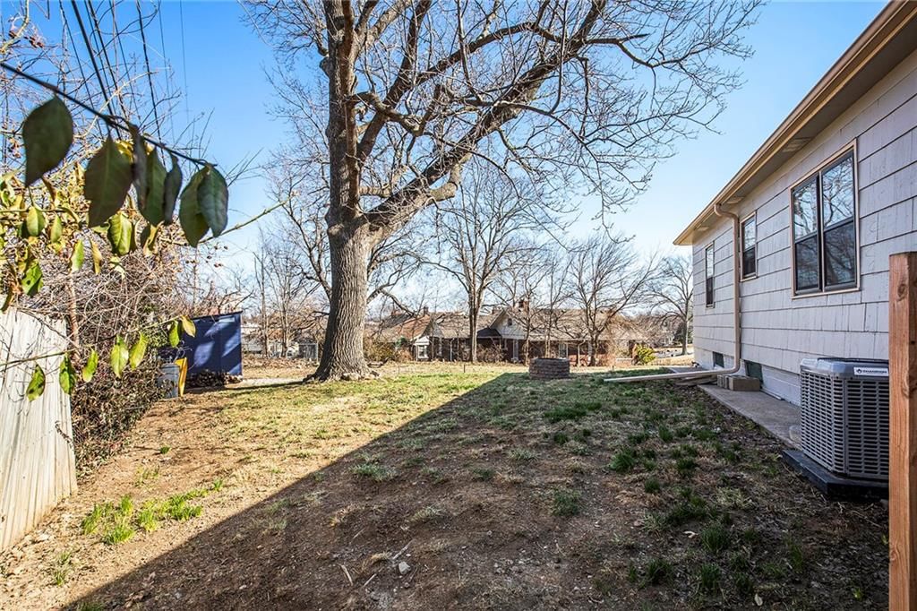 1315 N 20th Street — photo 25