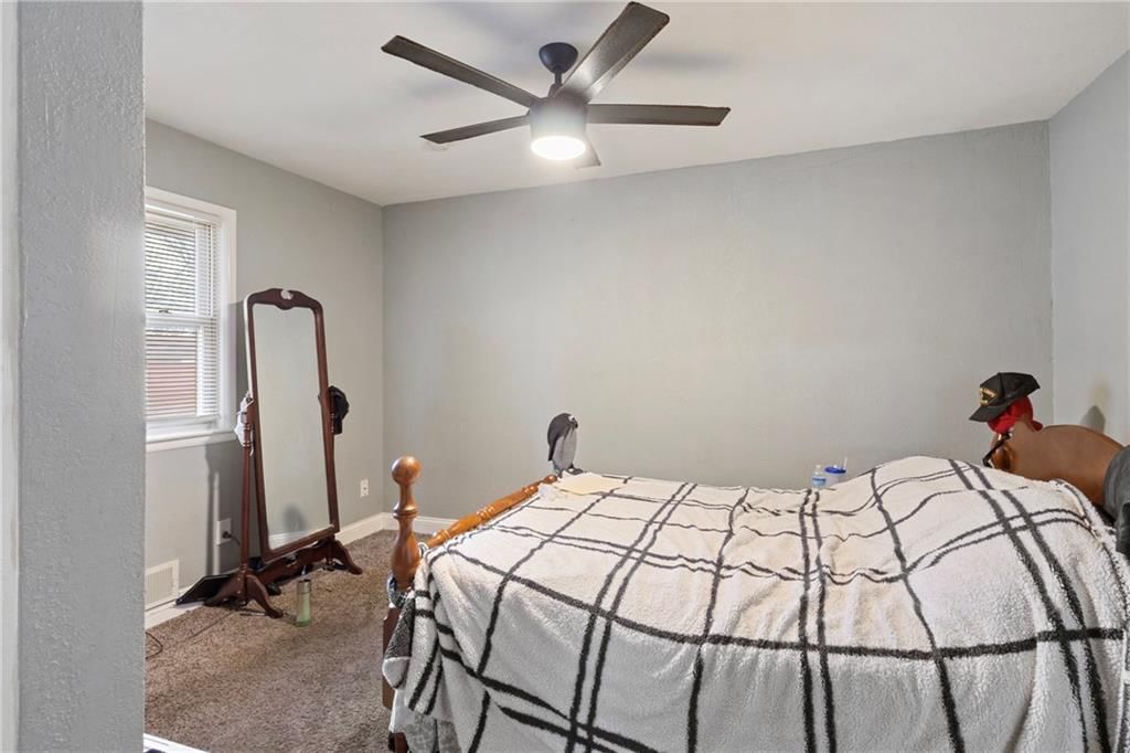 6133 Swope Parkway — photo 18