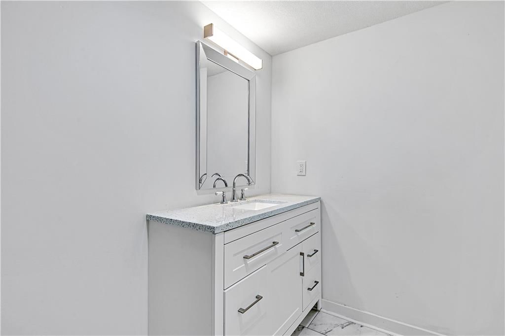 3094 N 18th Street — photo 13