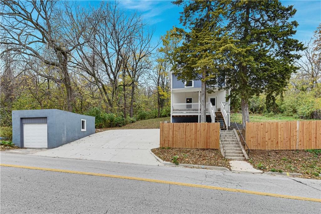3094 N 18th Street — photo 27