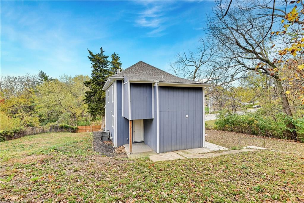3094 N 18th Street — photo 31