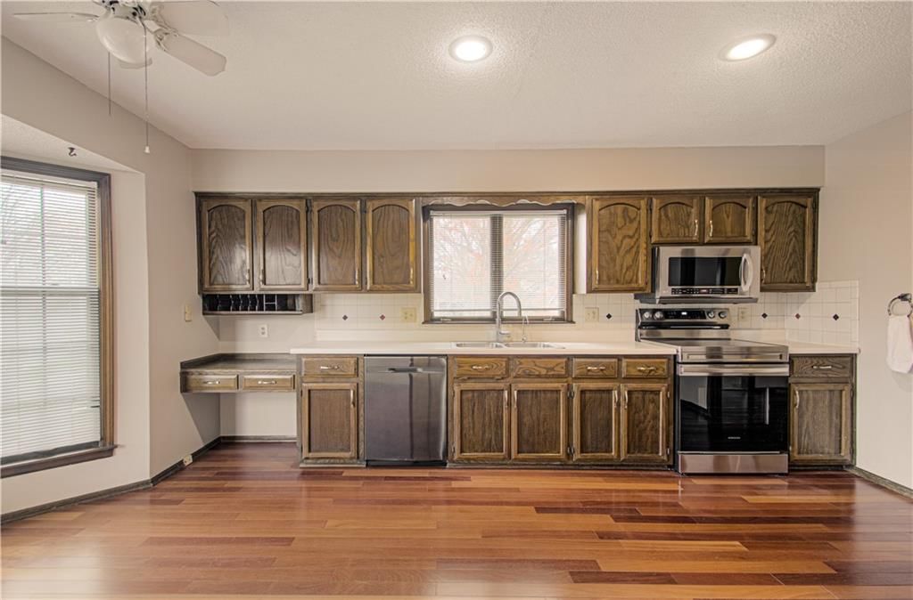 11912 Charlotte Street — photo 10