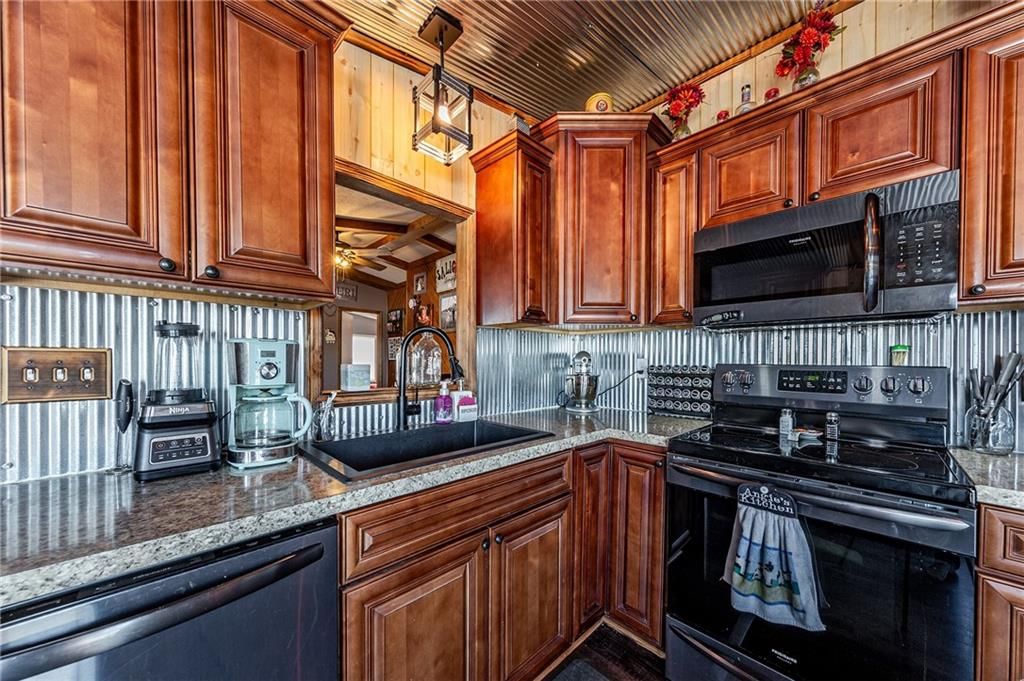 6340 NW Thornton Road — photo 16