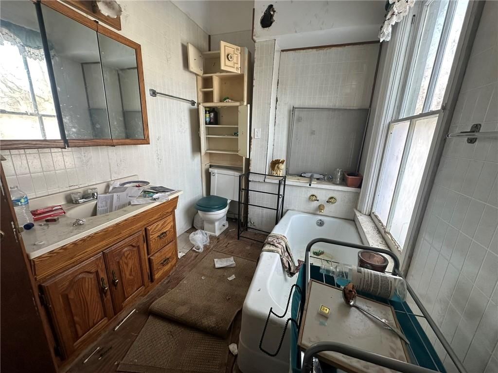412 Osage Street — photo 20