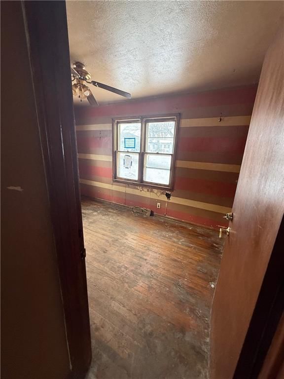 2931 Farley Avenue — photo 5