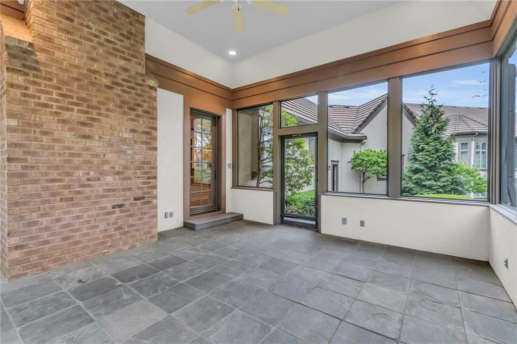 2135 W 116th Street — photo 32