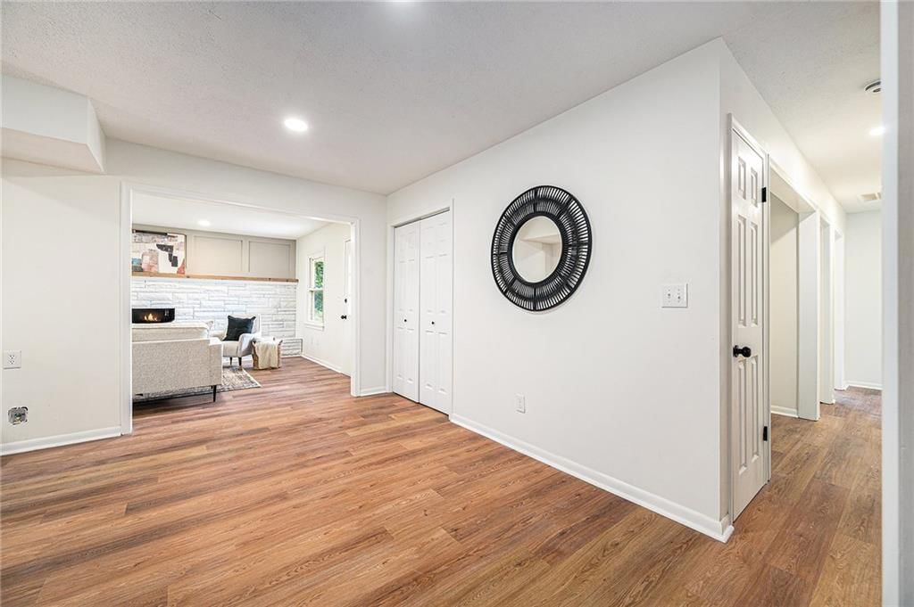 5708 Spring Avenue — photo 9