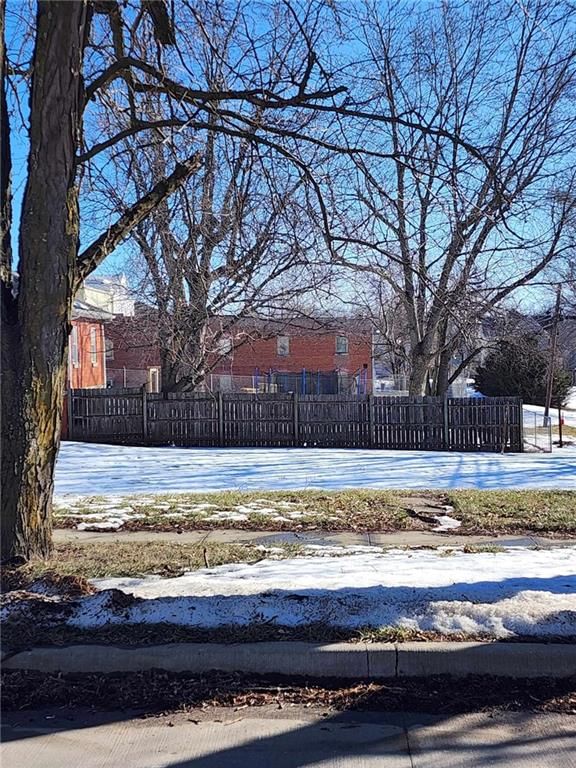 203 S 6th Street — photo 2