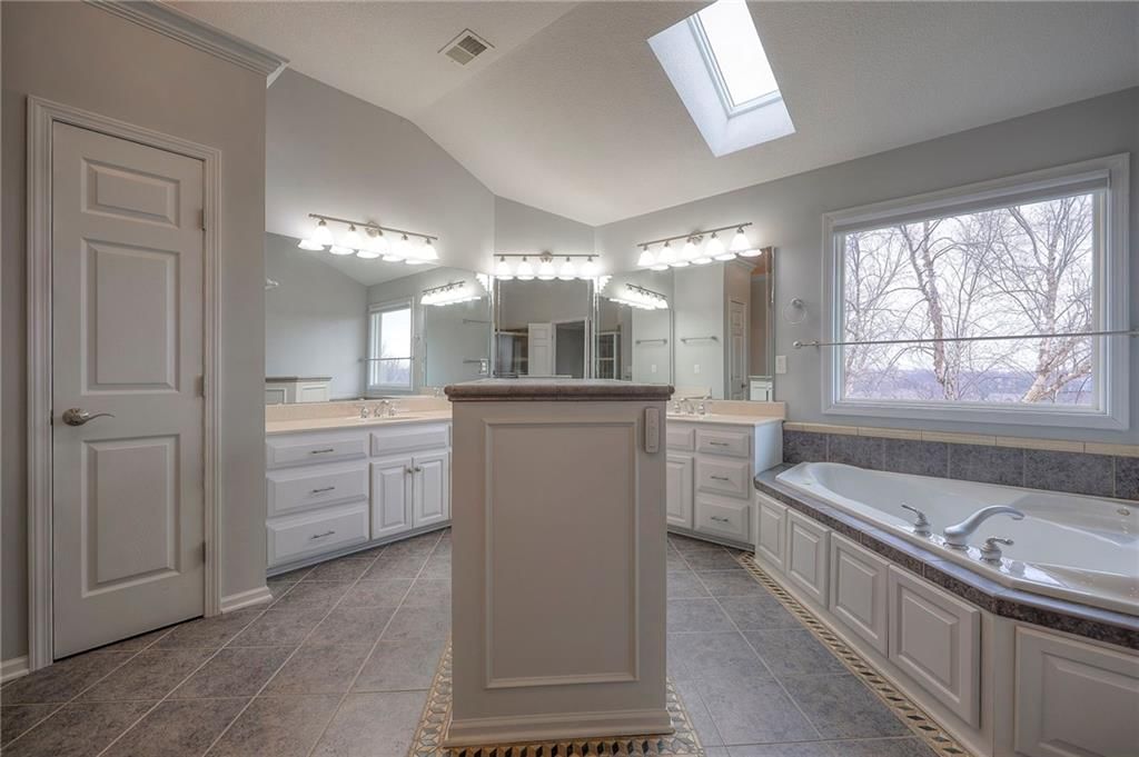 12615 Oak Lane Circle — photo 27