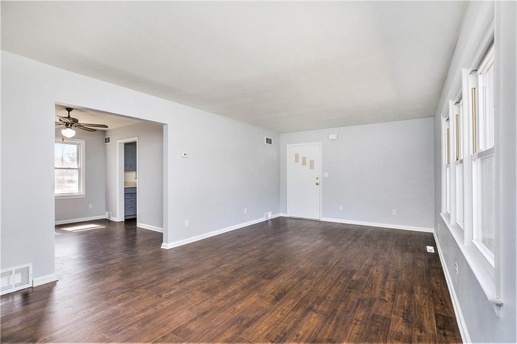 10315 E 70Th Terrace — photo 3