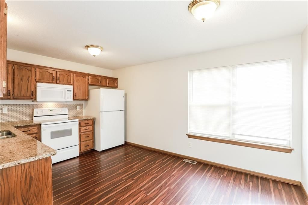 Photo 8 of 22 - 20229 E 17TH STREET Court