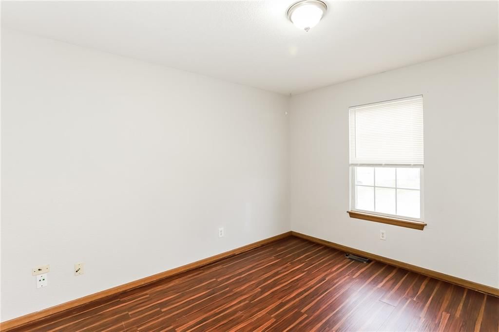 Photo 17 of 22 - 20229 E 17TH STREET Court