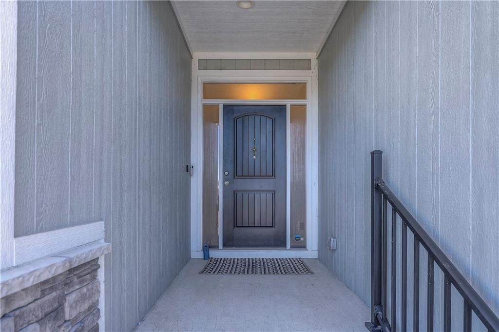 1113 SW Whitby Drive — photo 7