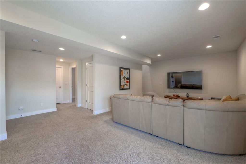 1113 SW Whitby Drive — photo 37