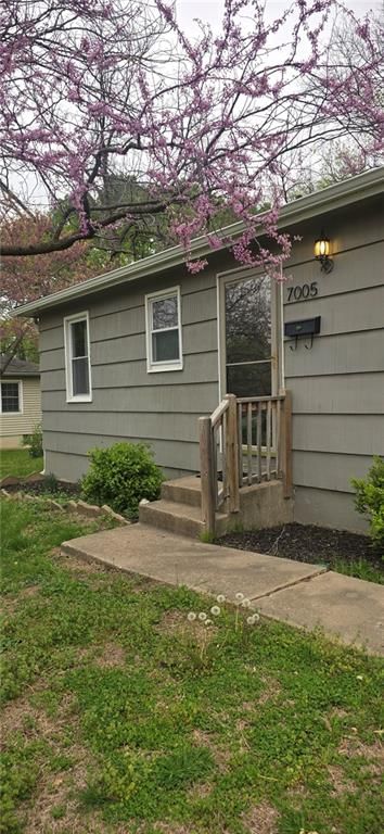 7005 N Baltimore Avenue — photo 5