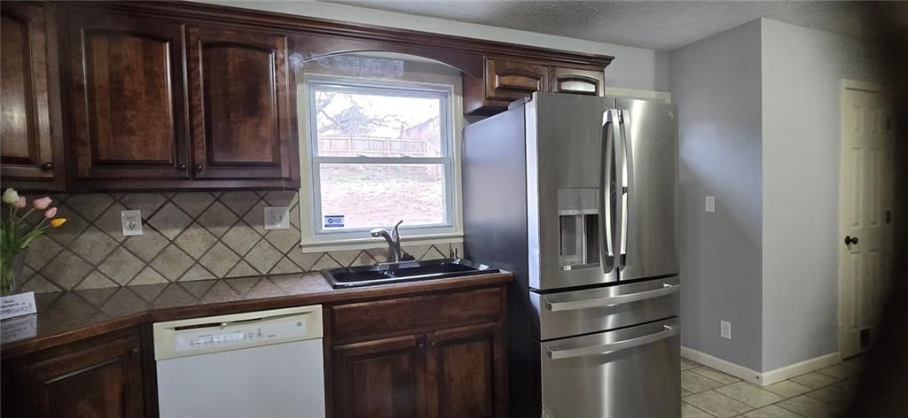 7005 N Baltimore Avenue — photo 18