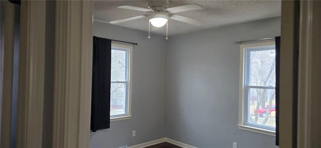 7005 N Baltimore Avenue — photo 30