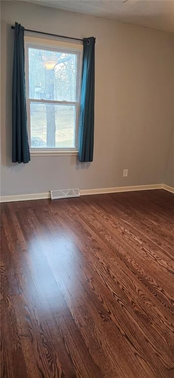7005 N Baltimore Avenue — photo 33