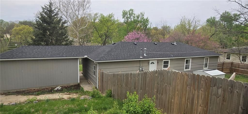7005 N Baltimore Avenue — photo 59