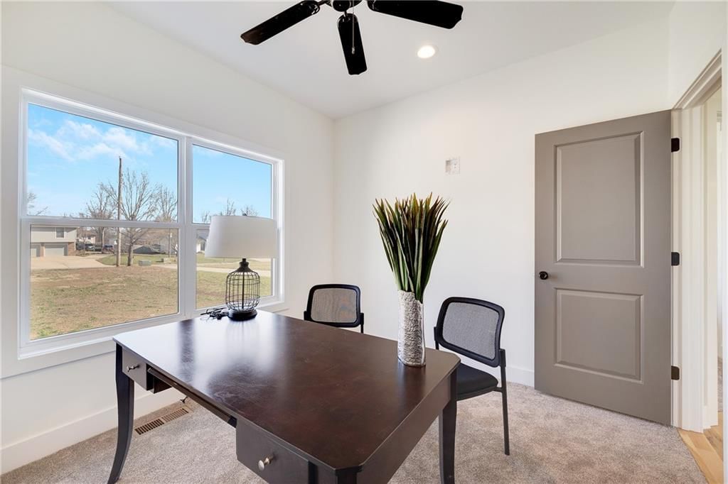 1512 Country Club Drive — photo 26