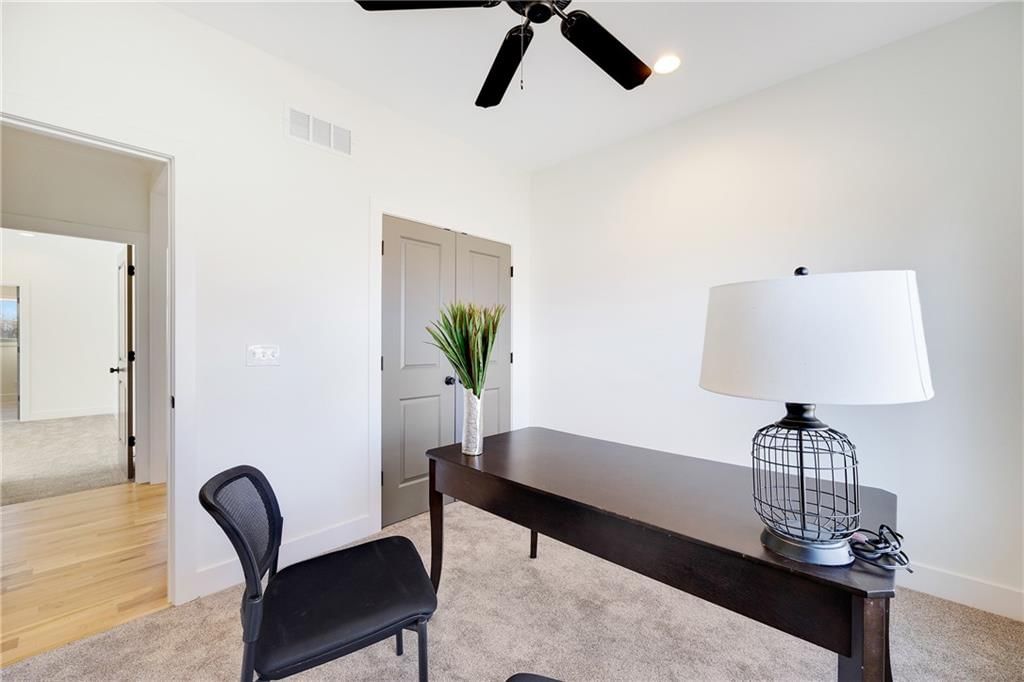 1512 Country Club Drive — photo 27