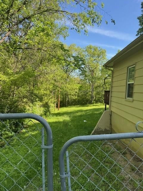 8618 E 32nd Street — photo 16