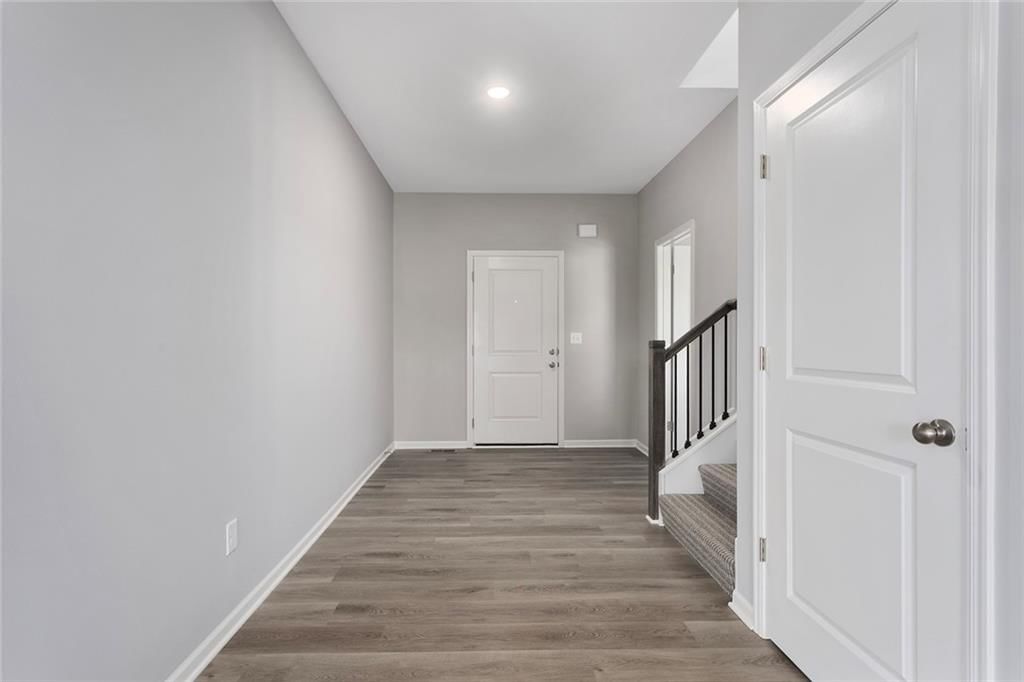 707 Red Clover Court — photo 6
