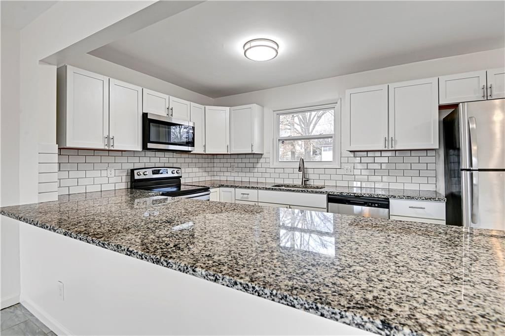 5312 NE 57 Street — photo 3