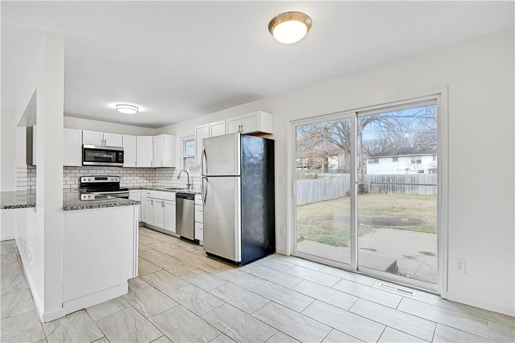 5312 NE 57 Street — photo 8