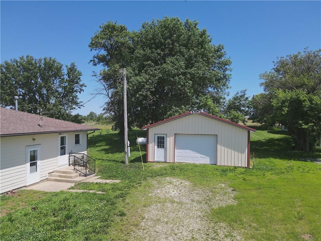 16702 S 59 Highway — photo 5