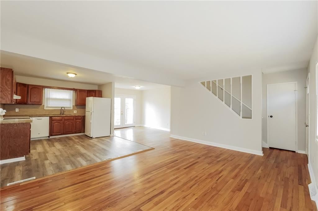 5642 N Tullis Avenue — photo 6