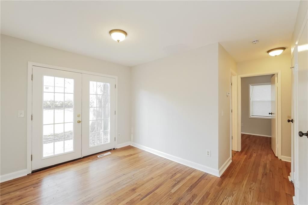 5642 N Tullis Avenue — photo 13
