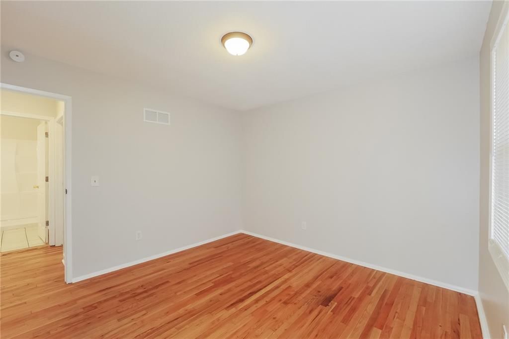 5642 N Tullis Avenue — photo 18