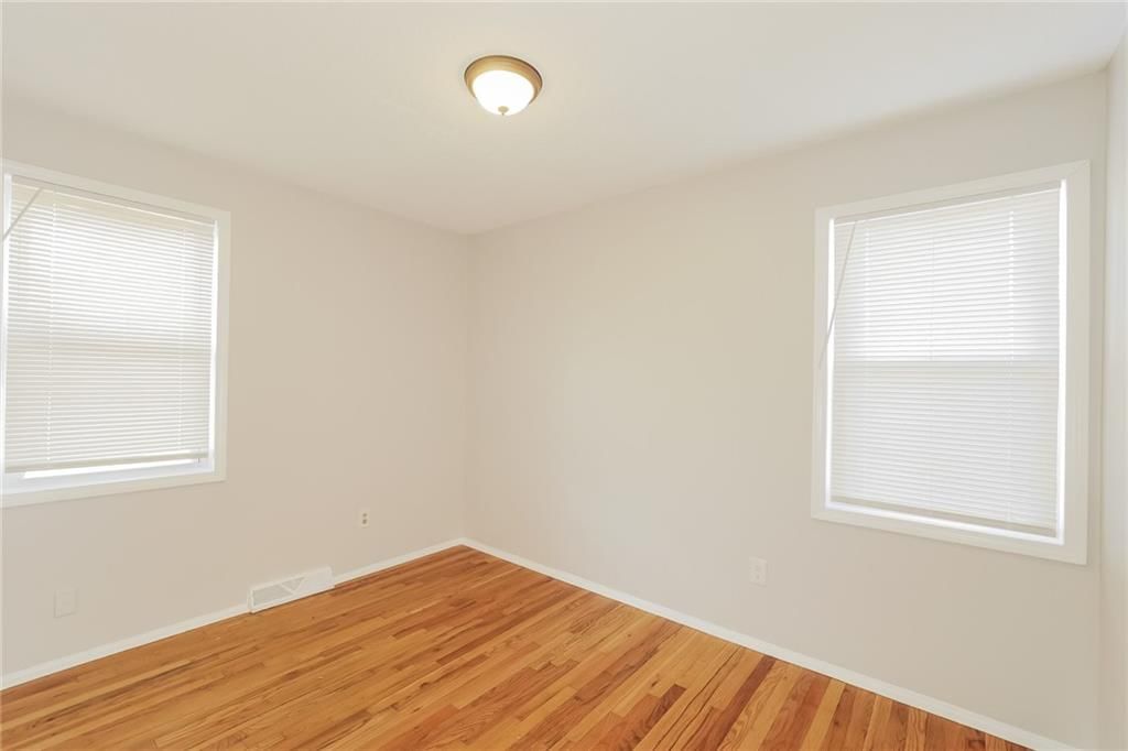 5642 N Tullis Avenue — photo 19