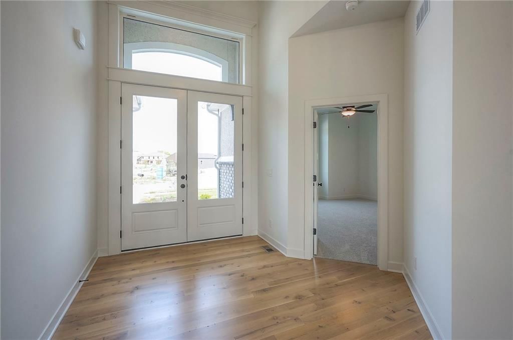 9000 N Clarion Avenue — photo 4