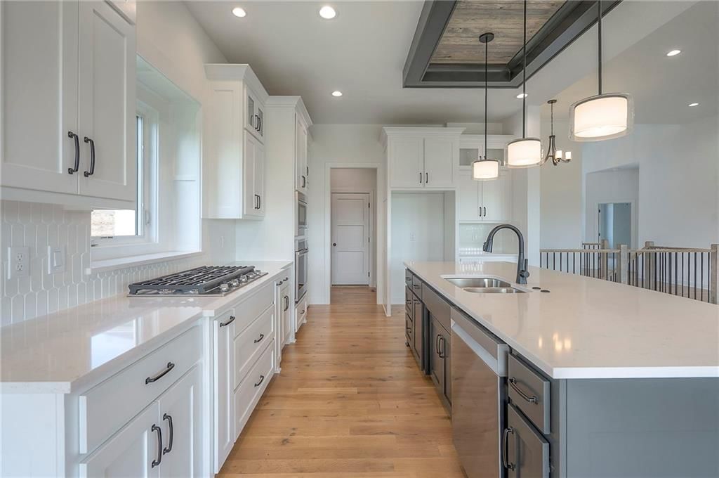 9000 N Clarion Avenue — photo 13