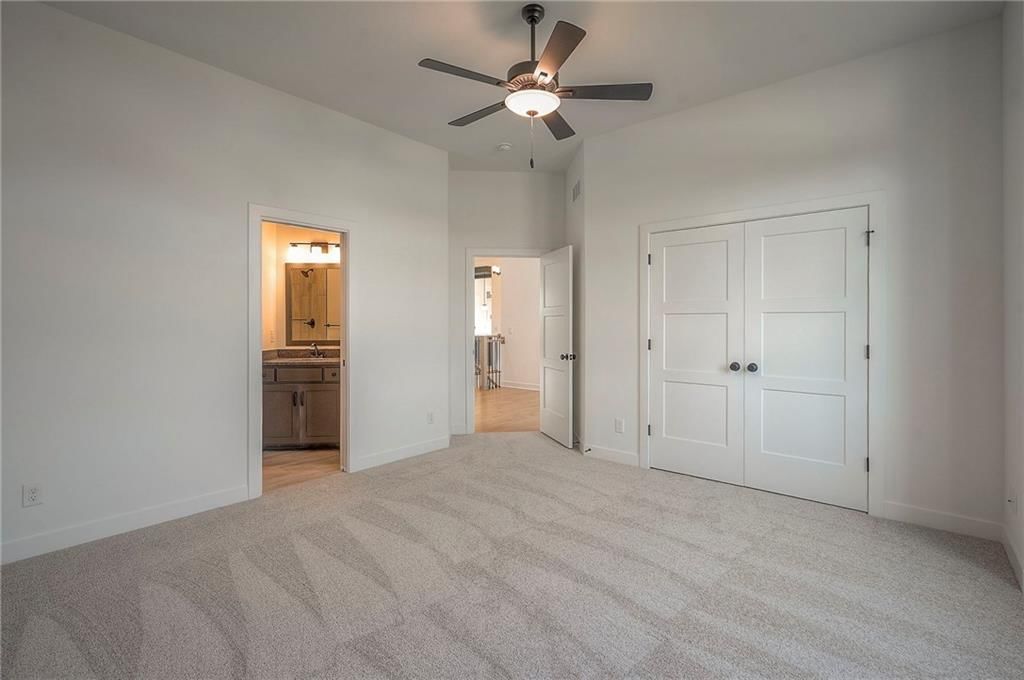 9000 N Clarion Avenue — photo 21