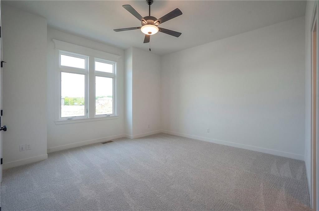 9000 N Clarion Avenue — photo 22