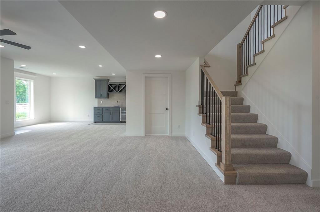 9000 N Clarion Avenue — photo 35