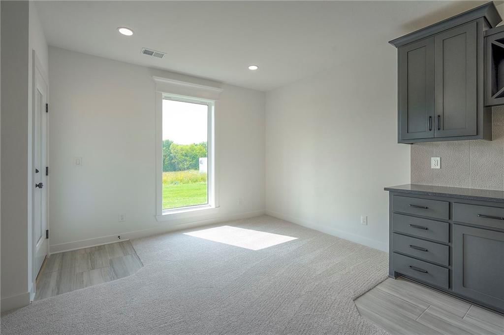 9000 N Clarion Avenue — photo 41