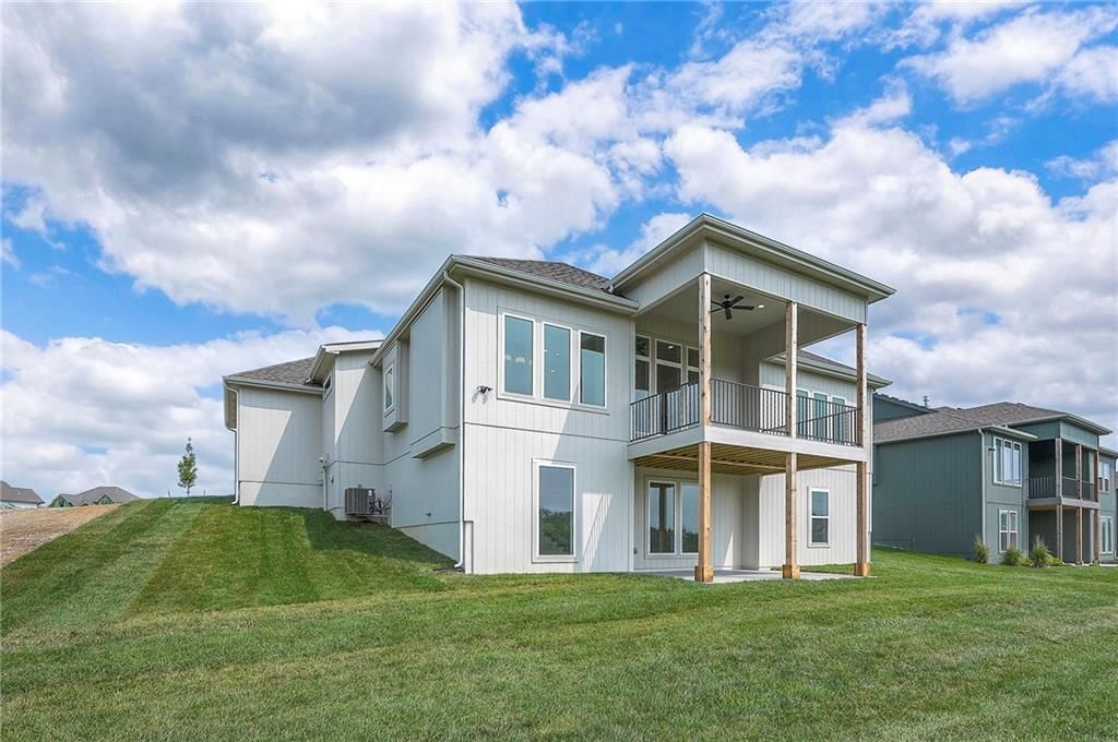 9000 N Clarion Avenue — photo 45