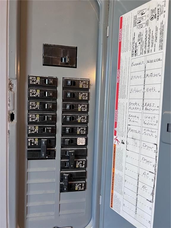 712 W 4th Street — photo 18