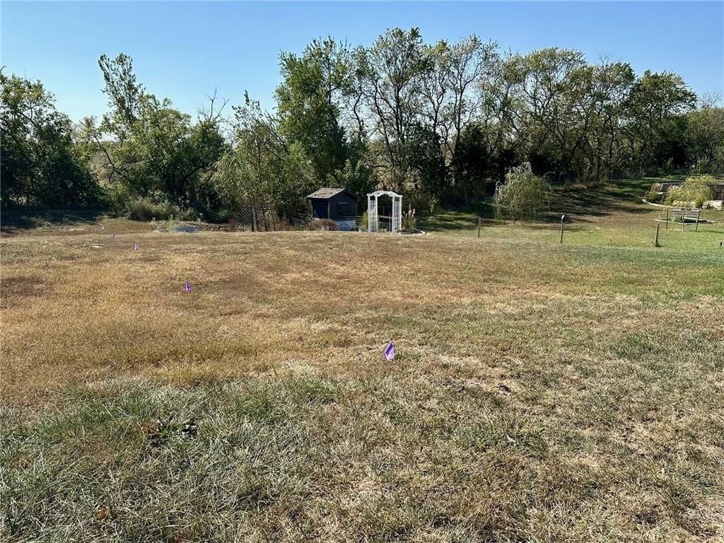 705 Ashley Court — photo 8