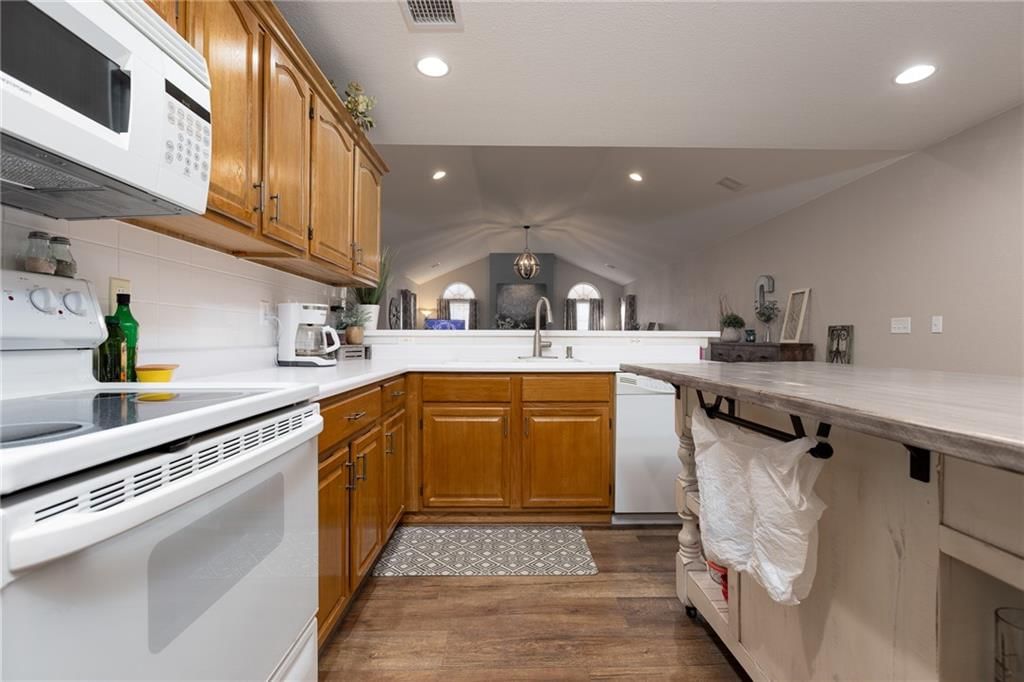 652 NE 65 Terrace — photo 12
