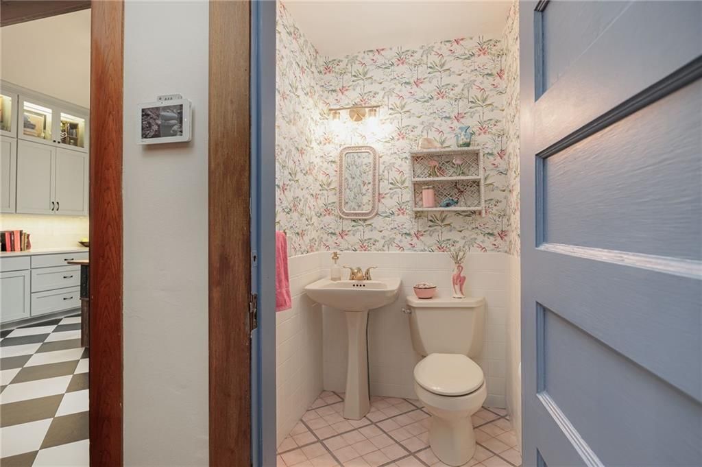 2808 Frederick Avenue — photo 31